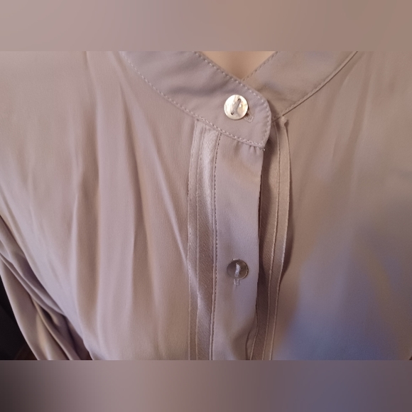 J.Jill Grey Button Front Silk Blouse Long Sleeves S Petite - Picture 4 of 7
